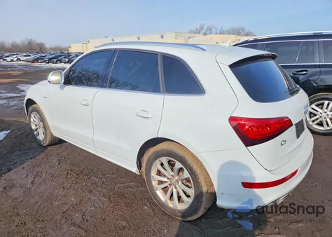 2014 Audi Q5 Premium Plus z USA, uszkodzony, nr VIN WA1DGAFP0EA090933